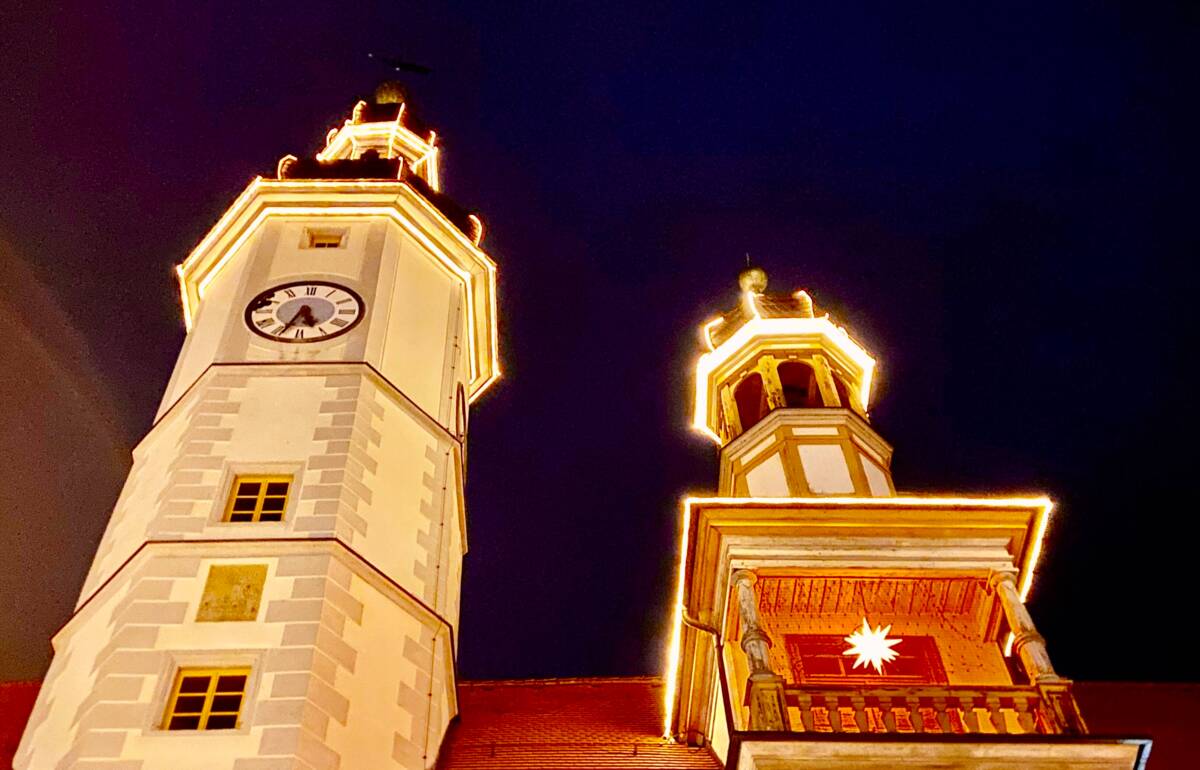 Weihnachtliches Rathaus