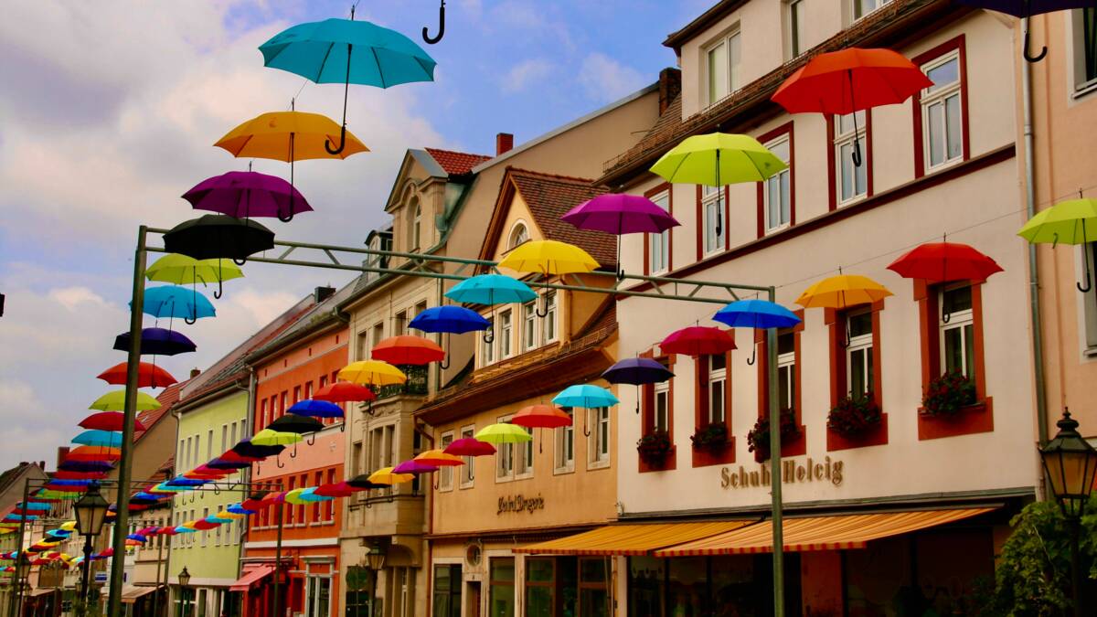 Schirmdekoration am Steinweg