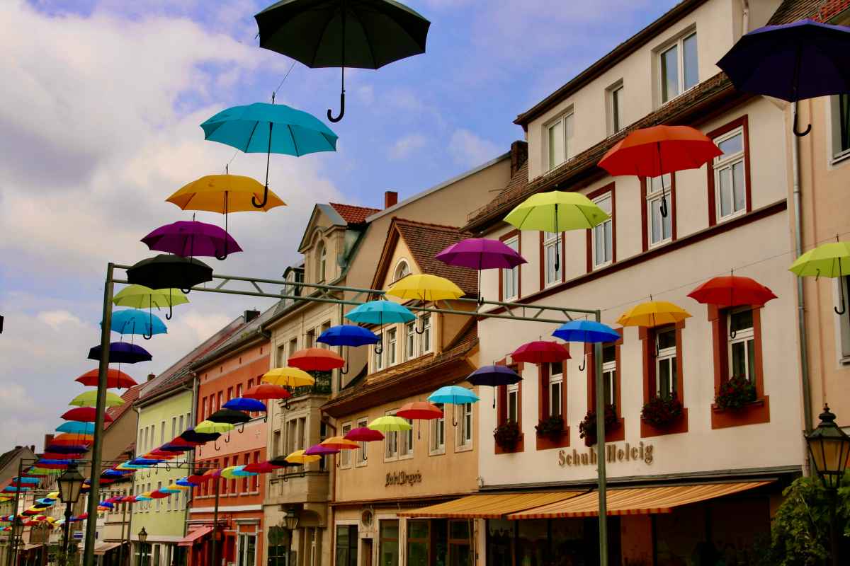Schirmdekoration am Steinweg