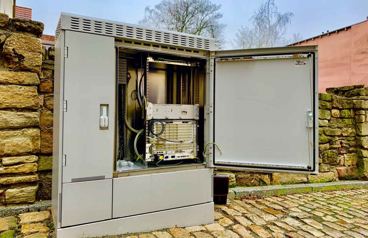 Schaltschrank des Glasfasernetzes