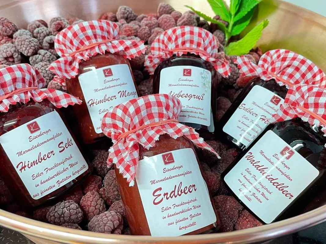 Verschiedene Marmeladensorten der Eisenberger Marmeladenmanufaktur