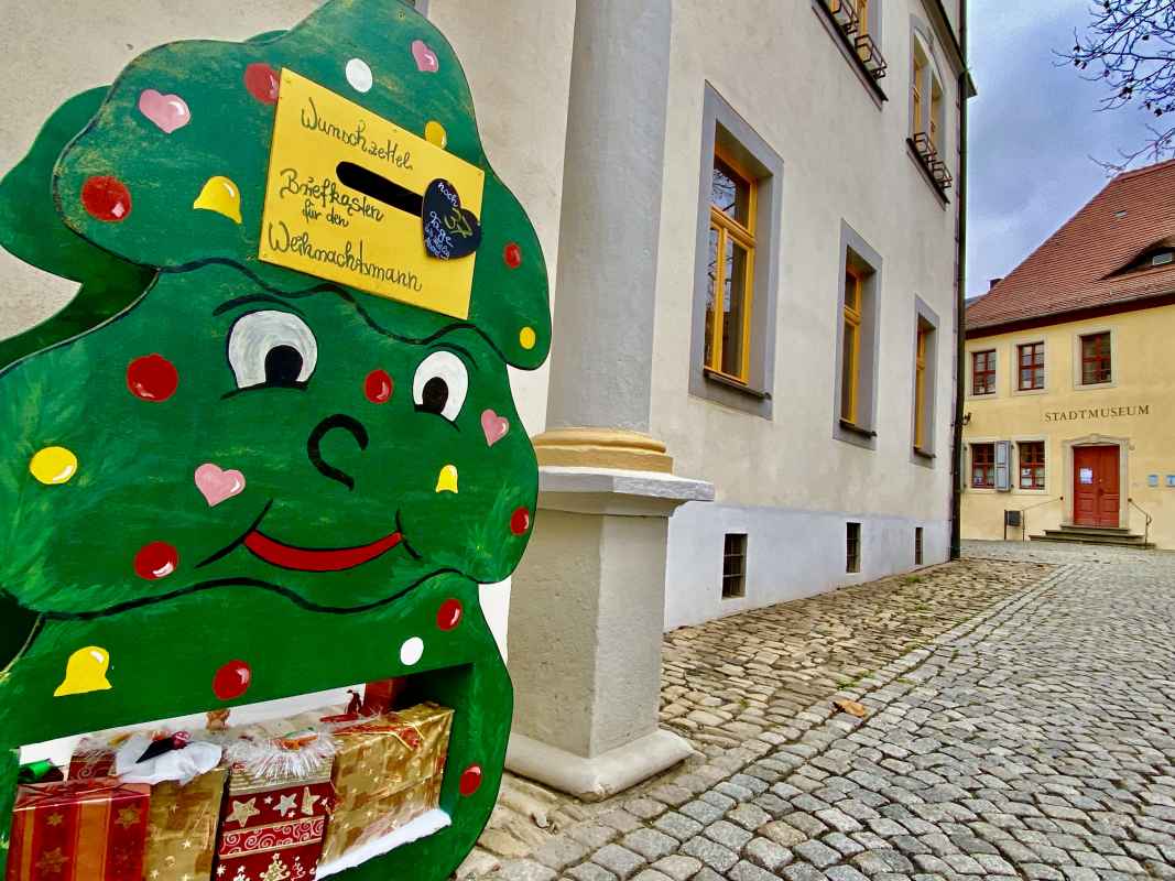 Weihnachtsmann- Briefkasten
